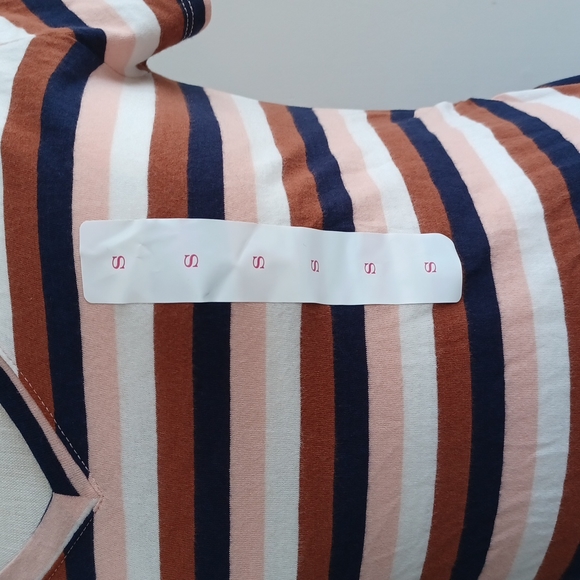 Isabel Maternity Striped Womens Top with Cinched Sides - Picture 2 of 8